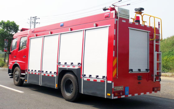 東風天錦6噸泡沫消防車