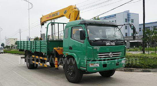 東風(fēng)多利卡隨車起重運(yùn)輸車